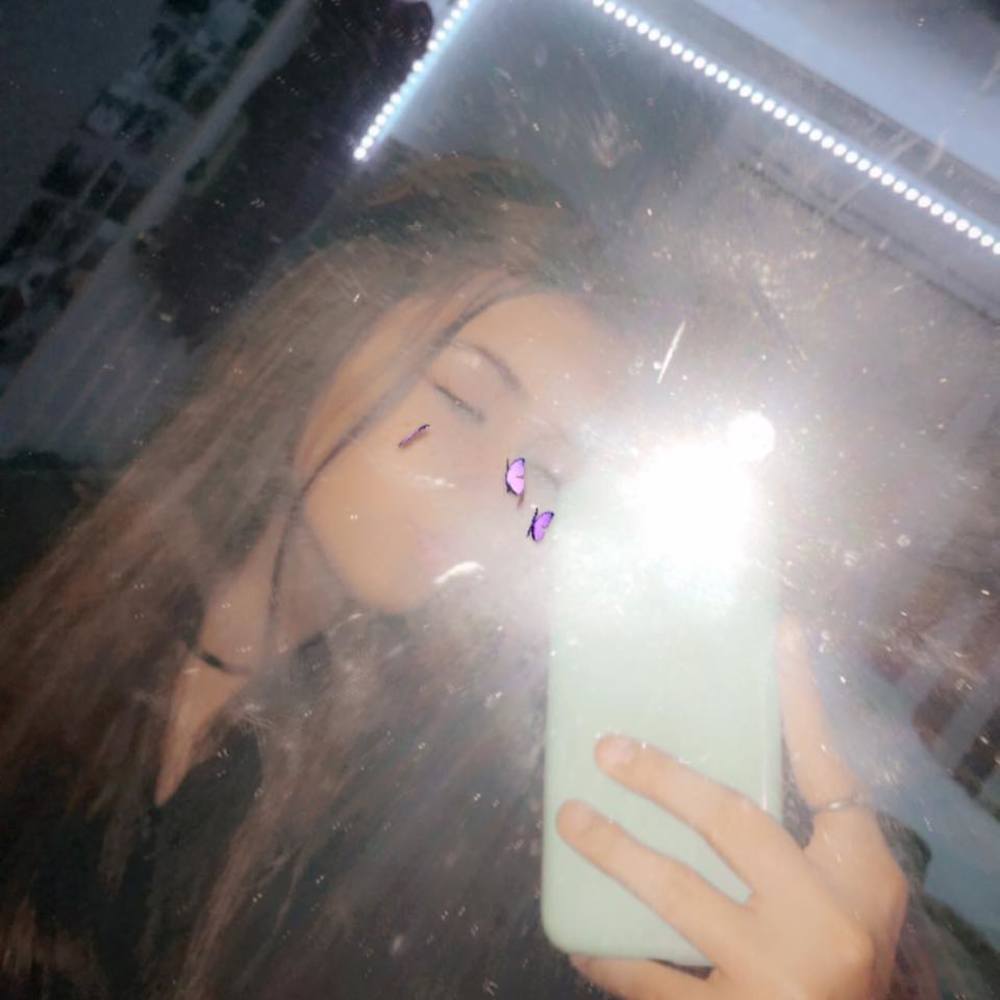 Meet your Posher, Halie